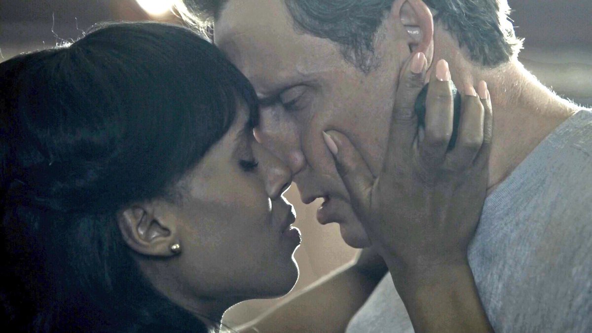 Jlovestvshows's tweet photo. Imagine thinking these two aren't the best part of Scandal https://t.co/eL9QWdVGMP