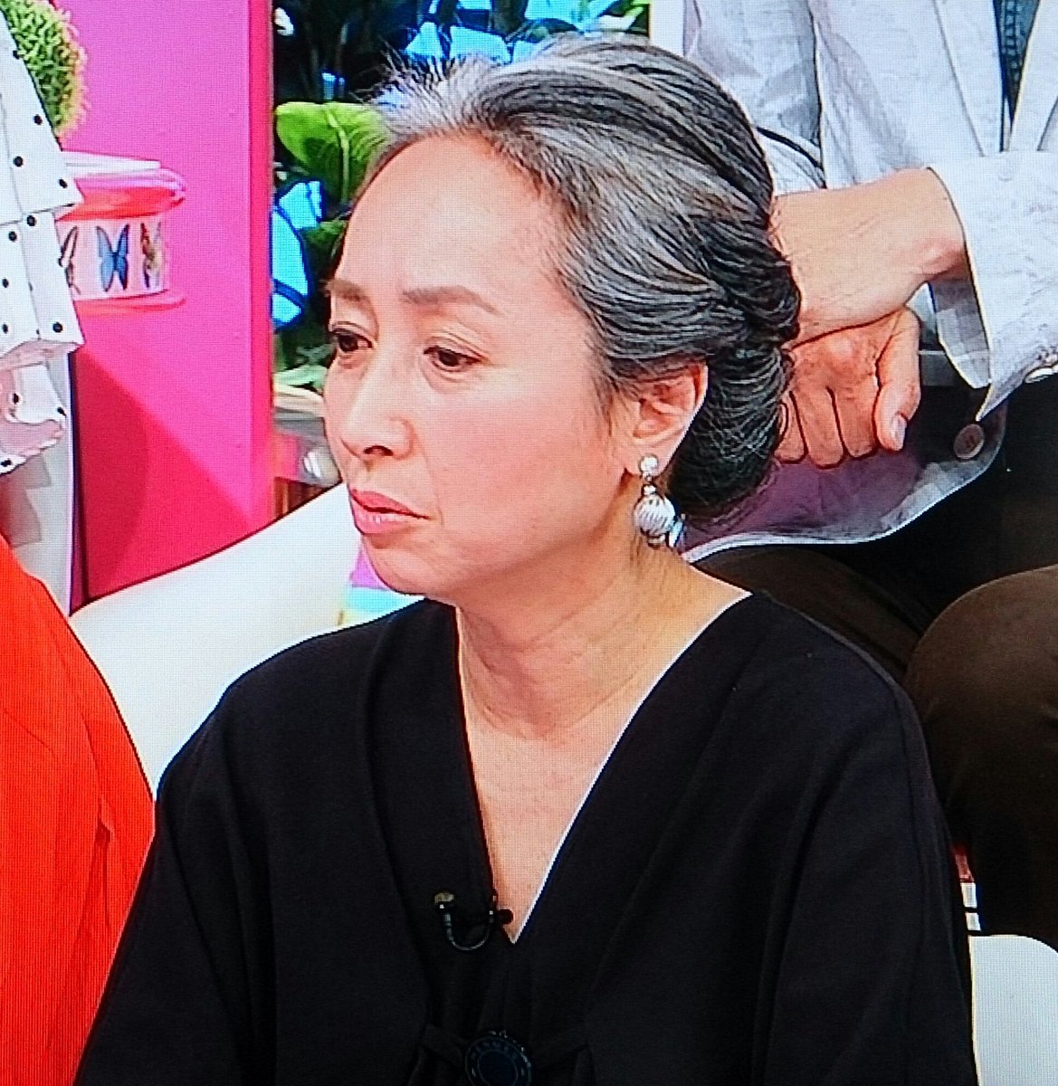 Hoymi 近藤サトの白髪 まだ40代なのに何があったのか Hoymi 近藤サトの白髪 まだ40代なのに何があったのか