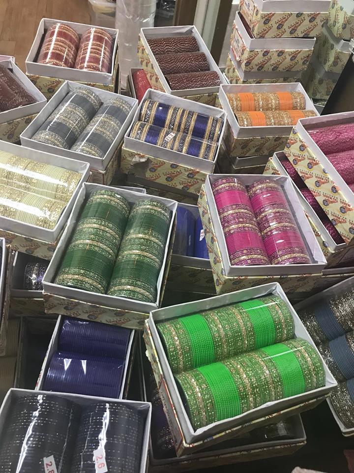 KiranGro's tweet photo. bangles, bindis, kurtis &amp; leggings just in..! in store exclusives only, grab them super fast!! &amp; as always, remember to 'gro'with style!! https://t.co/dJLKKQ9spu