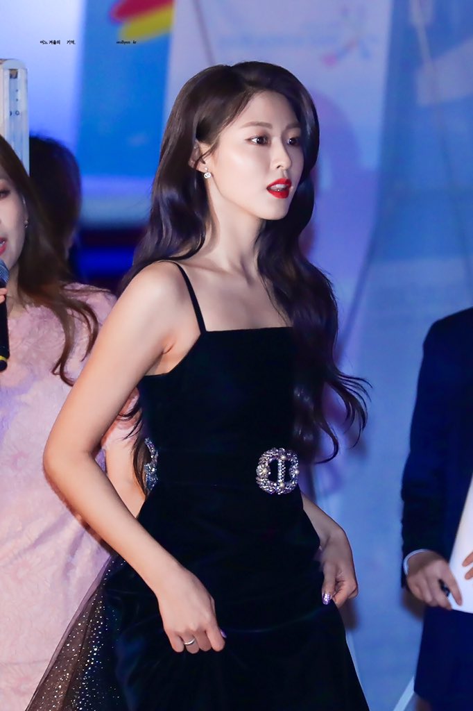 DcUtNJOVwAAVPuv.jpg:orig