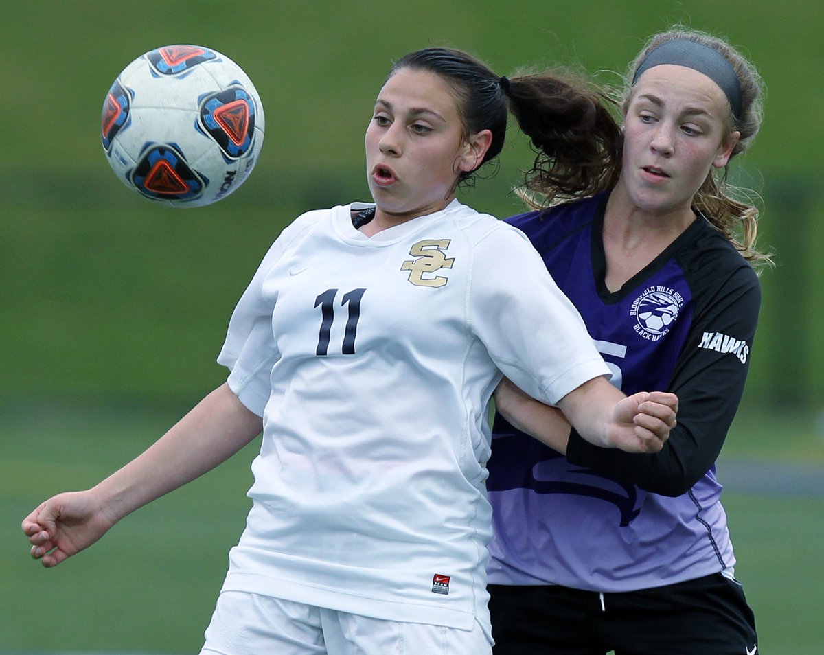 GIRLS SOCCER: Check out our photo gallery from Bloomfield Hills vs. Stoney Creek bit.ly/2JQaHQV

@cougars_stoney @BHHSBlackHawks