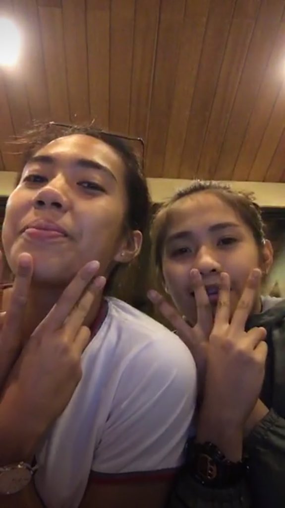 NikkiMgsrleFP's tweet photo. Aw! Cute naman. #UPFight next season sana hahaha #MarKki @marianalisa_ @18Nikki_ https://t.co/qP7Oel920g