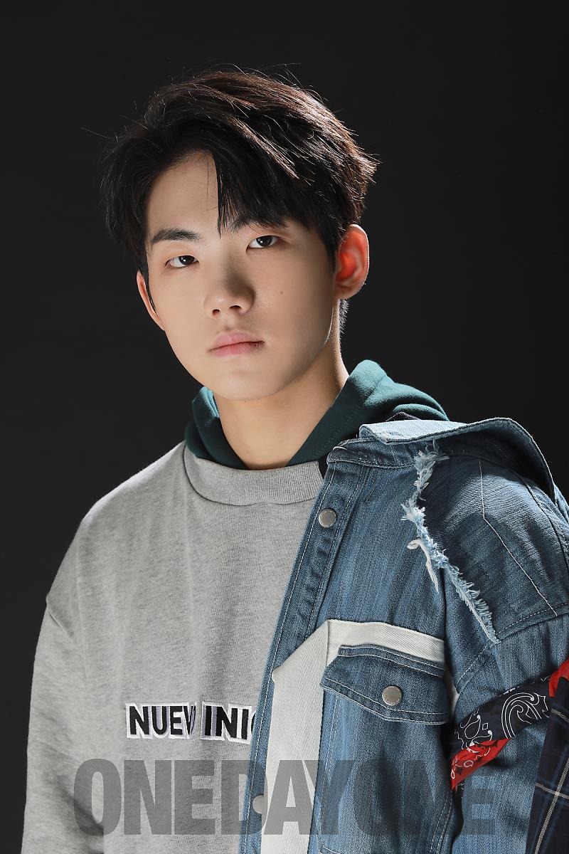 _kiffclan_'s tweet photo. ONEDAYONE MAGAZINE
[Teenager Make Identity]

📌PART 2

Bang Jaemin (a.mond)💕

Link : https://t.co/ubeBfeHTQq https://t.co/G6Ou8aVWJA