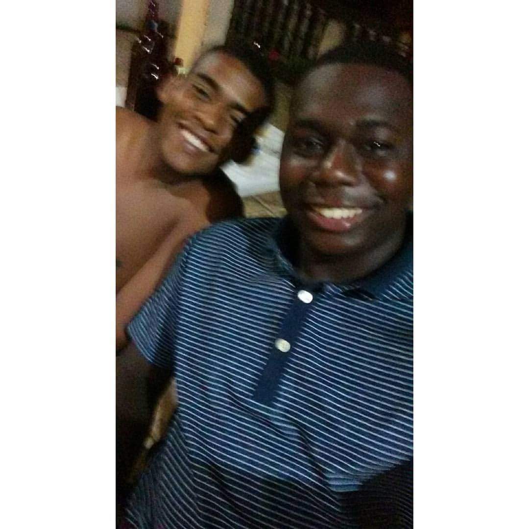 Diego_ramiires's tweet photo. Se eu fecho os olhos minha mente desenha você tapa os ouvidos não consigo escutar sua voz só de pensar que nunca mais eu vou te ver dói dói
#Quesdd #Eternojhonny.. 💔😓 https://t.co/cWq0ZF7N6v