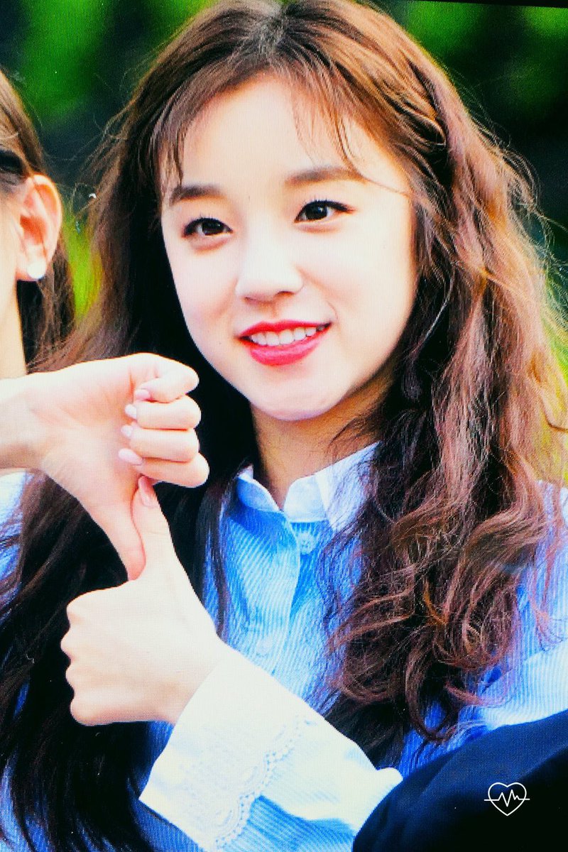 yuqipictures's tweet photo. cr; heart signal
˗ˏˋ 180504 ˎˊ˗
#우기 | #여자아이들 ✩ˊ˗ https://t.co/TAEARlPRdz