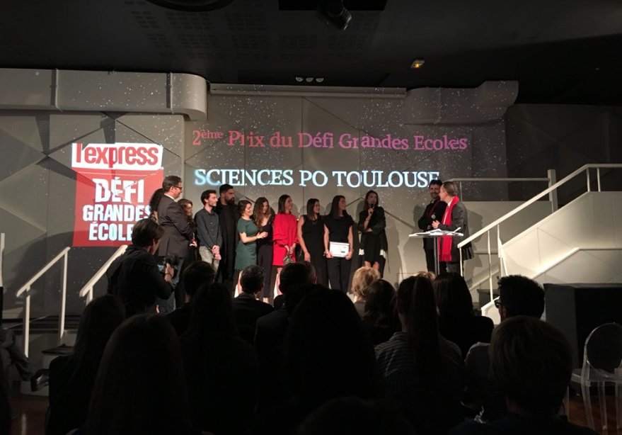 DefiLExpress tweet media