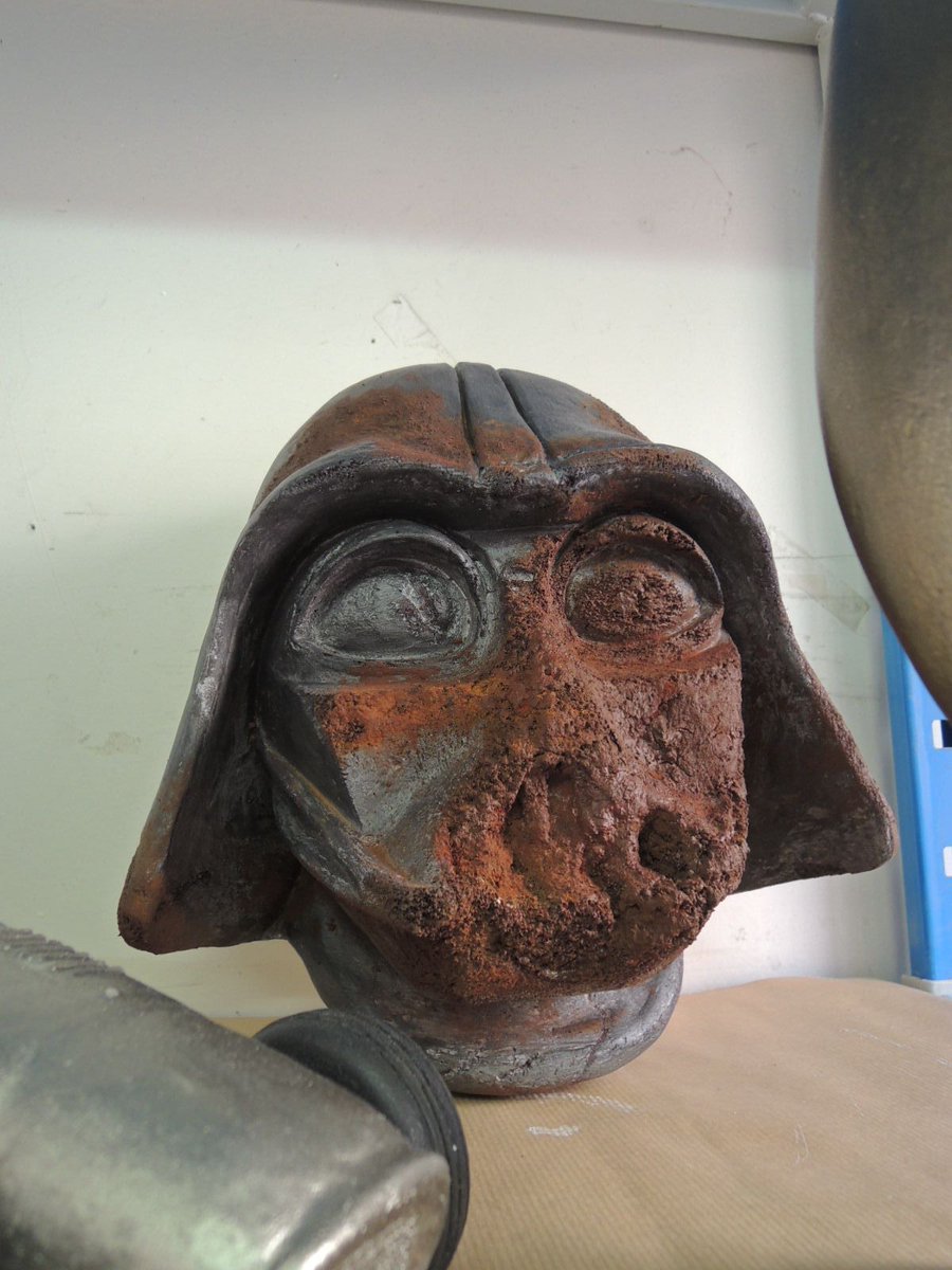 cfpts_formation's tweet photo. Ne vous rangez pas du côté obscur de la force, inscrivez-vous à la #formation Techniques de fabrication d'accessoires au #CFPTS ! #maythe4thbewithyou #StarWarsDay
https://t.co/S0I7BNifLV https://t.co/qok8VuvJFN