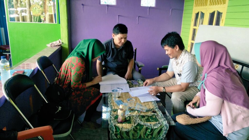 Srikand08672486's tweet photo. Partner kerjaku yg "talk less do more"banget @ince_lemang
#TerimaKasihPLD
#TPPIsulsel
#TPPImaros
#TPPImarosbaru
#marosbaru
@EkoSandjojo @taufikmadjid71 @andi_mappisona @rusfendy212 https://t.co/KJuLZlTARK
