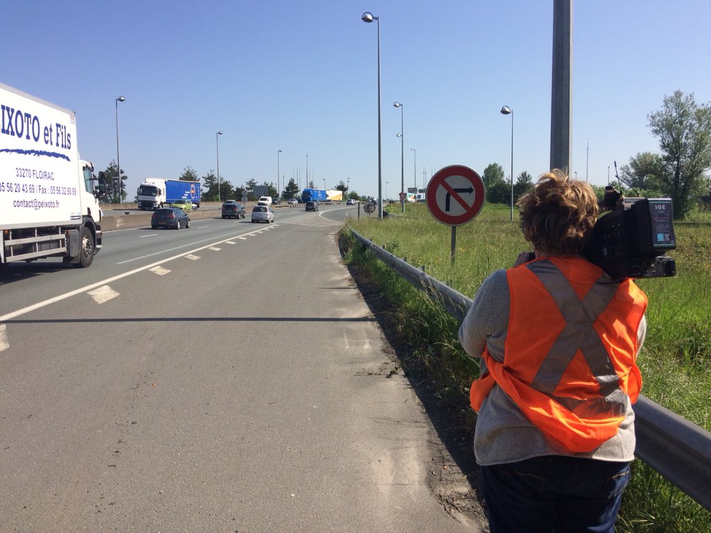 Bientôt travaux sur pont Mitterrand #rocade extérieure #Bordeaux #bouchons #trafic mise à 4 voies. Reportage ce soir JT Bordeaux métropole