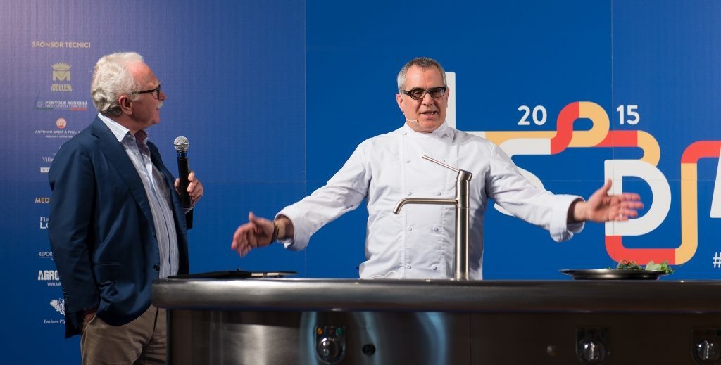 lsdm_official's tweet photo. Salvatore Tassa, con il suo ristorante Colline Ciociare, è fra le rotte imperdibili per quanti desiderano vivere un’esperienza gastronomica da ricordare. Tassa sarà relatore a LSDM Paestum 2018 il 23 maggio.
#LSDMNews #LSDM11 #LSDM2018
https://t.co/CJV4BilqFn https://t.co/4riQGZ1CIf