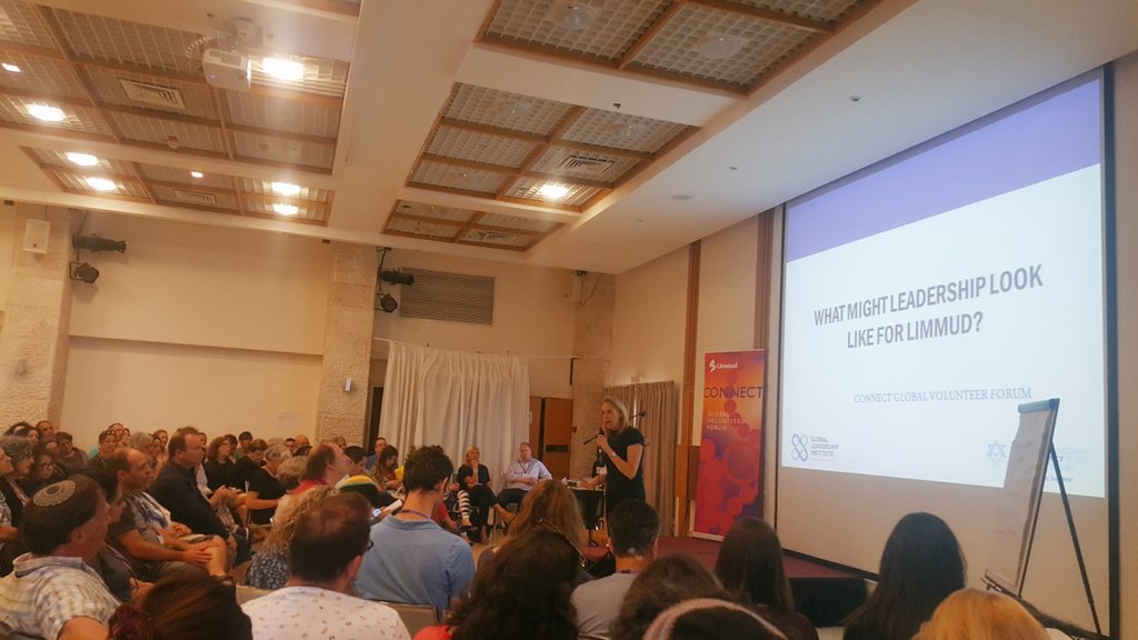 limmud's tweet photo. Global Limmud volunteers learning from Sarah Mali and her team from @JewishAgency Global Leadership Institute #LimmudConnect https://t.co/dTlgnRTtoy