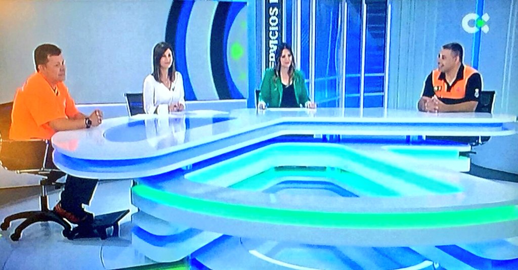 ProteCivilLPA's tweet photo. Responsables @Protecivilsctfe y @ProteCivilLPA intervienen en programa @BDCanariasTV de @RTVECanarias hablando de #ProtecciónCivil en #Canarias
#LasProtesCuentan #LasProtesSuman https://t.co/B5oM9Yk7qZ