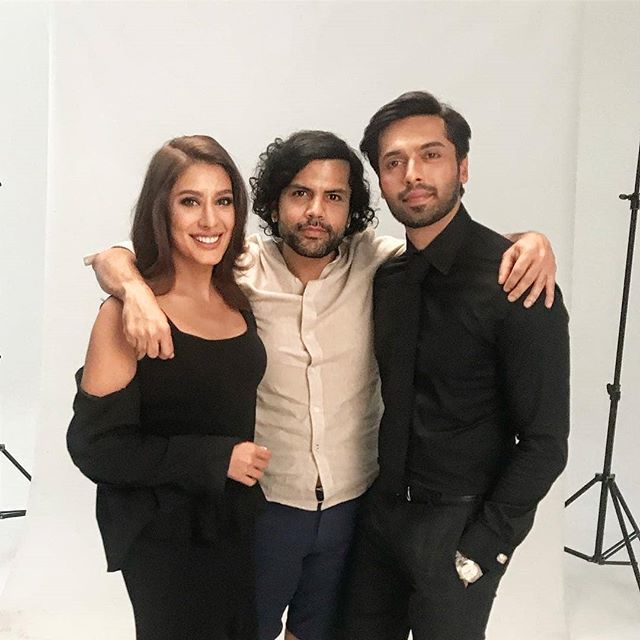 MehwishHSource's tweet photo. @MehwishHayat #MissMev #Elegant #Billi Trio of "Hits"
#tb to this click #Mehwishhayat in Bangkok for the Clear shook TVC
#MehwishHSource https://t.co/t46E9m2l1Z