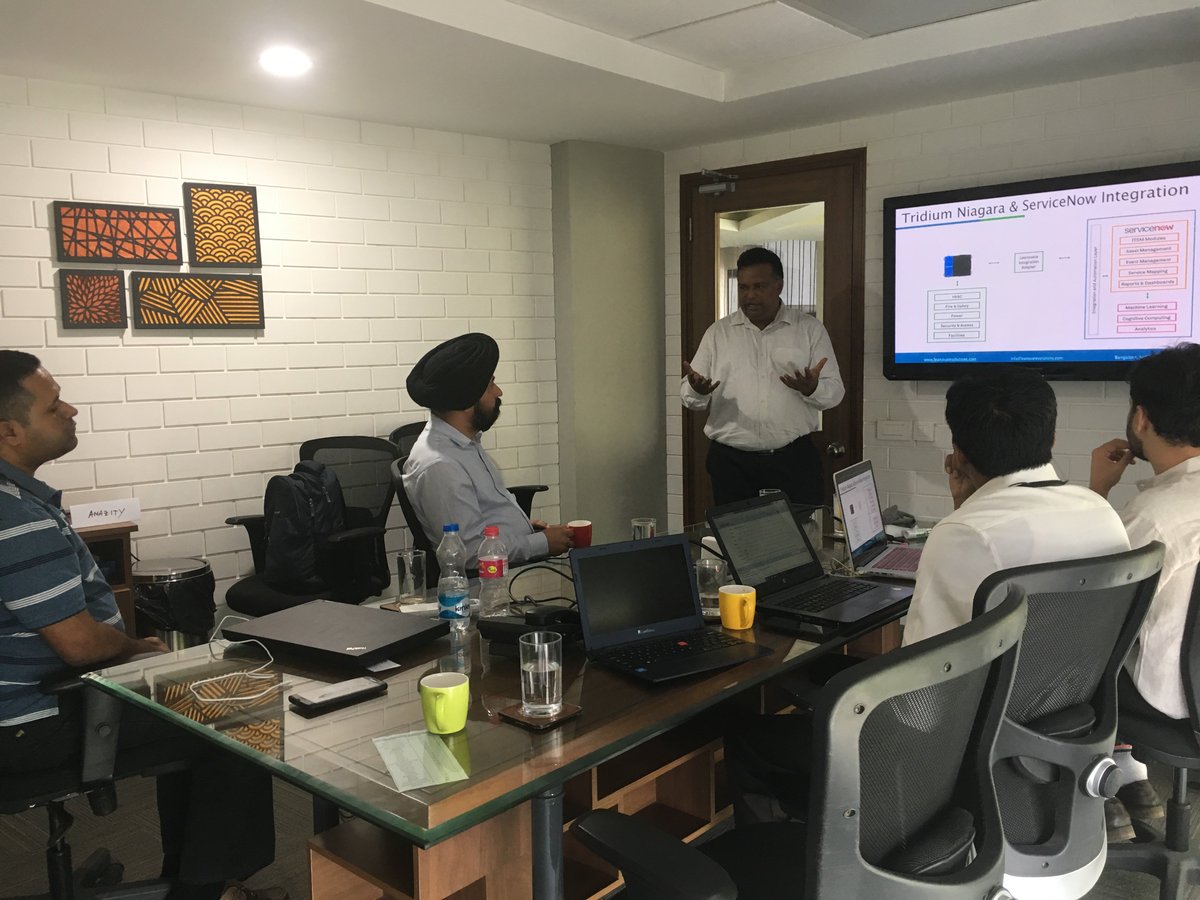 leanovatesol's tweet photo. Showcasing @LeanovateSol's #smartsolutions to reduce operational costs this afternoon in a discussion with @ServiceNow #IoT #LoRa #servicemanagement #digitaltransformation #LoRaWAN #smartcities #DCIM #futurefacilities #datacenters https://t.co/rQtaqaTxD2