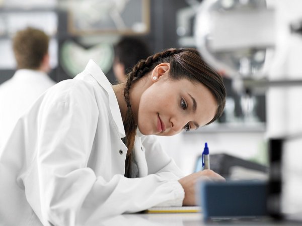 PhysicsNews's tweet photo. Our Girls In Physics summit on 17 May will bring together experts and interested parties for a pivotal discussion on the equality of opportunity in physics and STEM.  Follow along at #GirlsinPhysics. https://t.co/ivtpLsOEwy