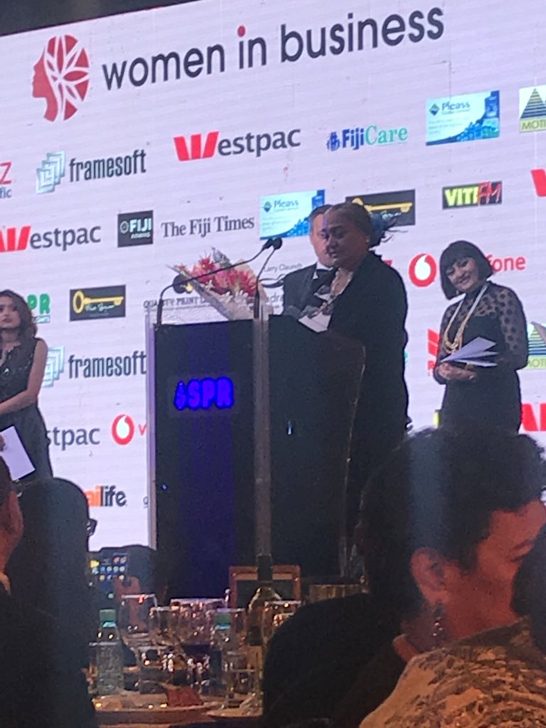 Berlitta Bonny tweet media