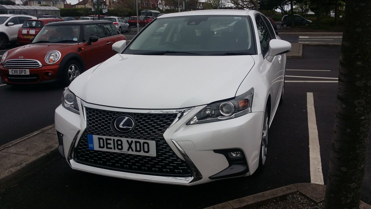 EdHardy74's tweet image. The future is electric and I'm not that keen on this halfway house. Give me a decent turbo diesel. And preferably one that's bigger than 10 litres.