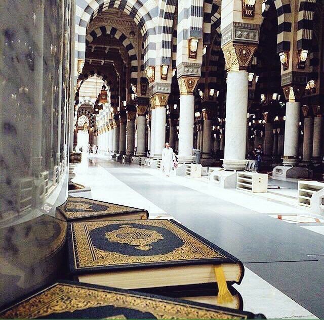 يارب مكة قرّة الأنظارِ .