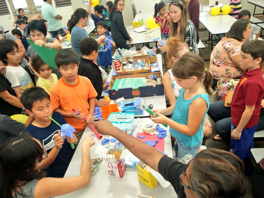 LunaliloElem's tweet photo. Terrific turnout for our Family STEAM night. Families used recycled materials for sound exploration and to make musical instruments. #steam #art #music #winds #percussion #strings #Recycle #sound #science #familynight #lunalilo @HIDOE808 https://t.co/RgQLkqvHbA