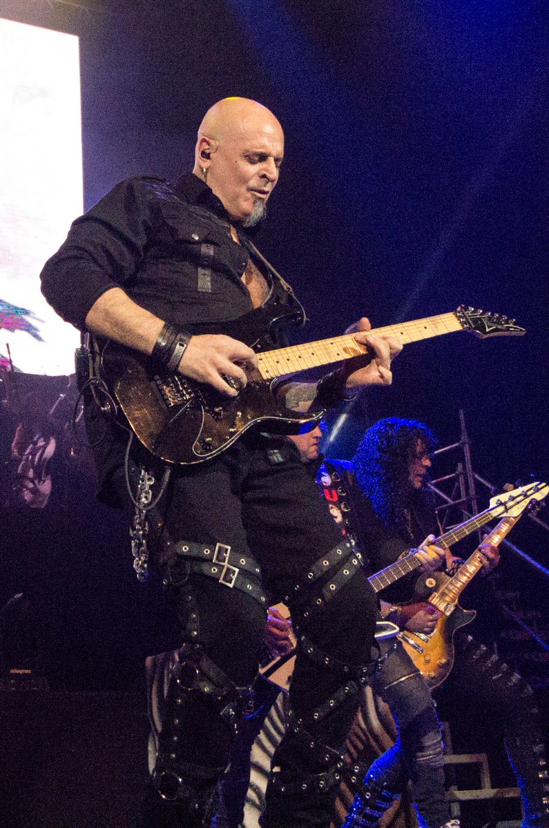 DeRevenMexico's tweet photo. m@MAGODEOZOFIC en @ArenaMtyOficial #diabulusopera #magodeoz #magodeoz2018 #mägodeoz #30añosmagodeoz https://t.co/SkxNB9CWjN