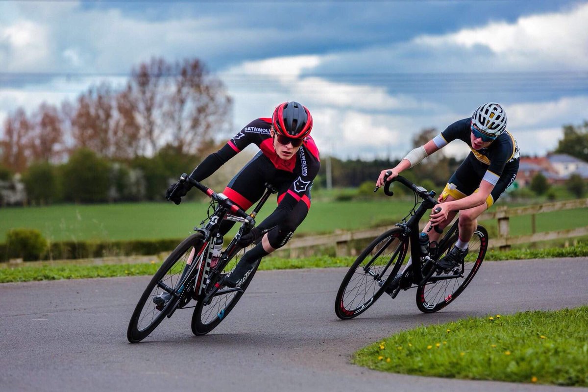 THRE_RT's tweet photo. BUCS 2018 Champ Hayden Allen.  Fantastic week for @THRE_RT https://t.co/5ZV2gux3a9 @ClubFTR @_RaceSkin @ElevenSprocket @trotter2002 @_EMEG @TrainSharpDean #winners #racing #Champs https://t.co/76iHEc81Ss
