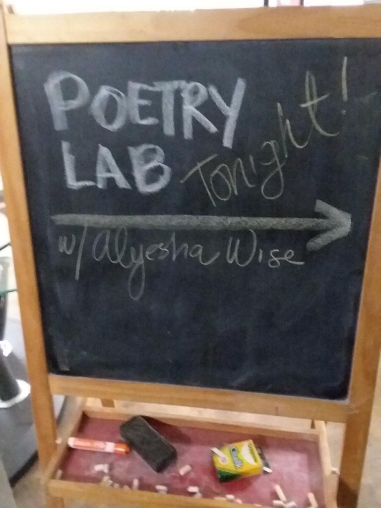 julayneelle's tweet photo. Always a worthwhile time at #ThePoetryLab in LBC because the inspiration is like the energizer bunny. #elevator When I take the #elevator with the hot guy in my building, and he tells me I look cute, and I should know he has a crush on me . . . tnx π https://t.co/5CjINA0gi0