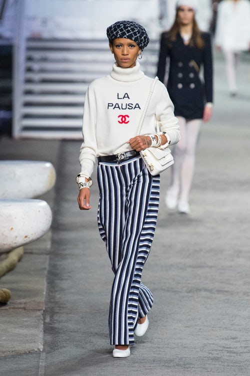 BoF's tweet photo. Just in, see all the looks from the @CHANEL show: https://t.co/EcggpJwO3v #BofW https://t.co/m9tdl5CNtL
