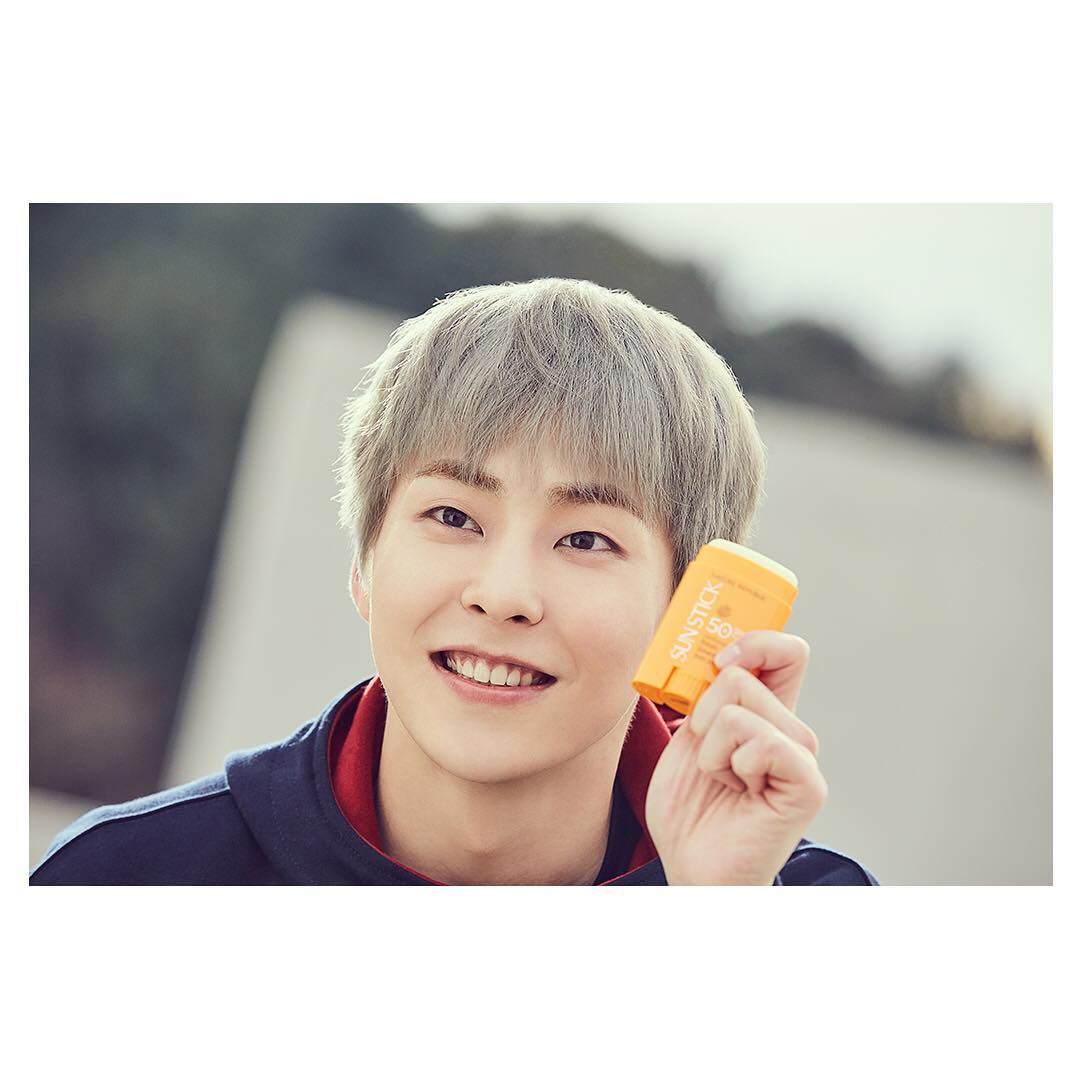 Kpopping Cf Exo For Nature Republic S California Aloe Fresh Powdery Sun Stick T Co 00dxphgdyg