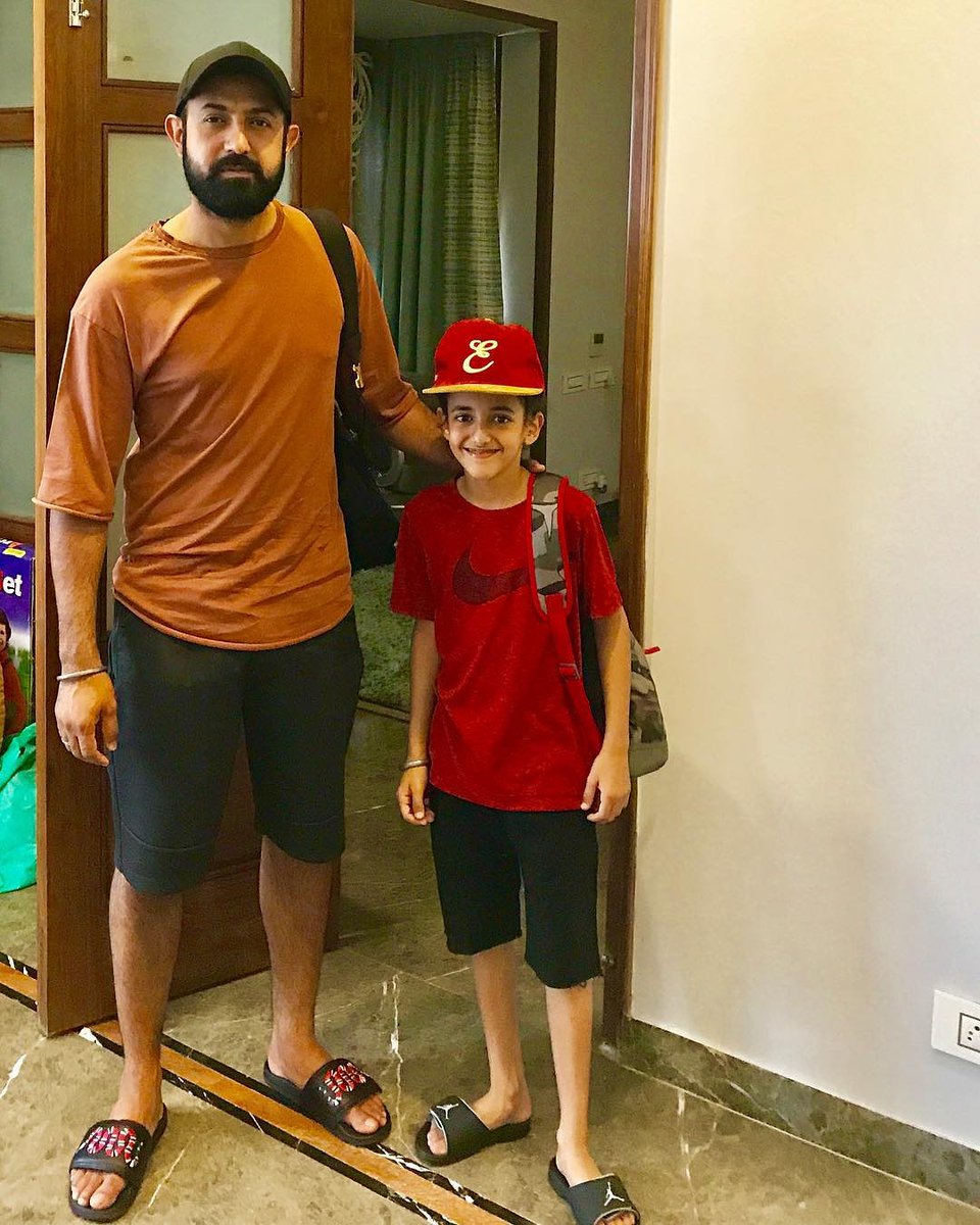 sunnnyfunny's tweet photo. Singer and actor @igippygrewal with his elder son #Ekomkarsinghgrewal #BirthdayBoy #Happybirthday #summervaccations #Singer #actor #carryonjatta2 https://t.co/Ooj1q8jKuL