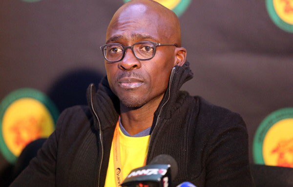 Ramaphosa’s decision to keep this charlatan who even lied under oath to a court of law as minister shows that there’s no “New Dawn”. It’s the same old Zuma Vaseline! Now this fool has taken R800k of government money to spoil his wife. And still Ramaposponer hasn’t fired him?