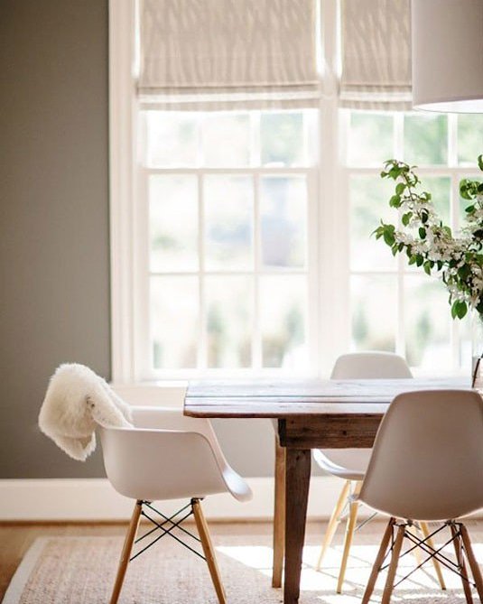 nocciola3sl's tweet photo. Eames Plastic Chair de Charles &amp; Ray Eames @vitra @EamesOffice #interiordesign #interiordesigner #design #designer #interior123 #interior124 #interior125 #interior2all #interior2you #interior2love #Eames #CharlesEames #RayEames #CharlesRayEames #VitraFurniture #VitraDesign https://t.co/WgOqEa1zkq