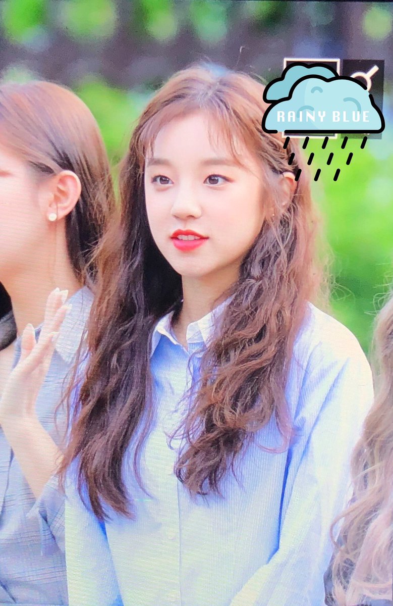 yuqipictures's tweet photo. cr; rainy blue 
˗ˏˋ 180504 ˎˊ˗
#우기 | #여자아이들 ✩ˊ˗ https://t.co/wBRUCNzInI