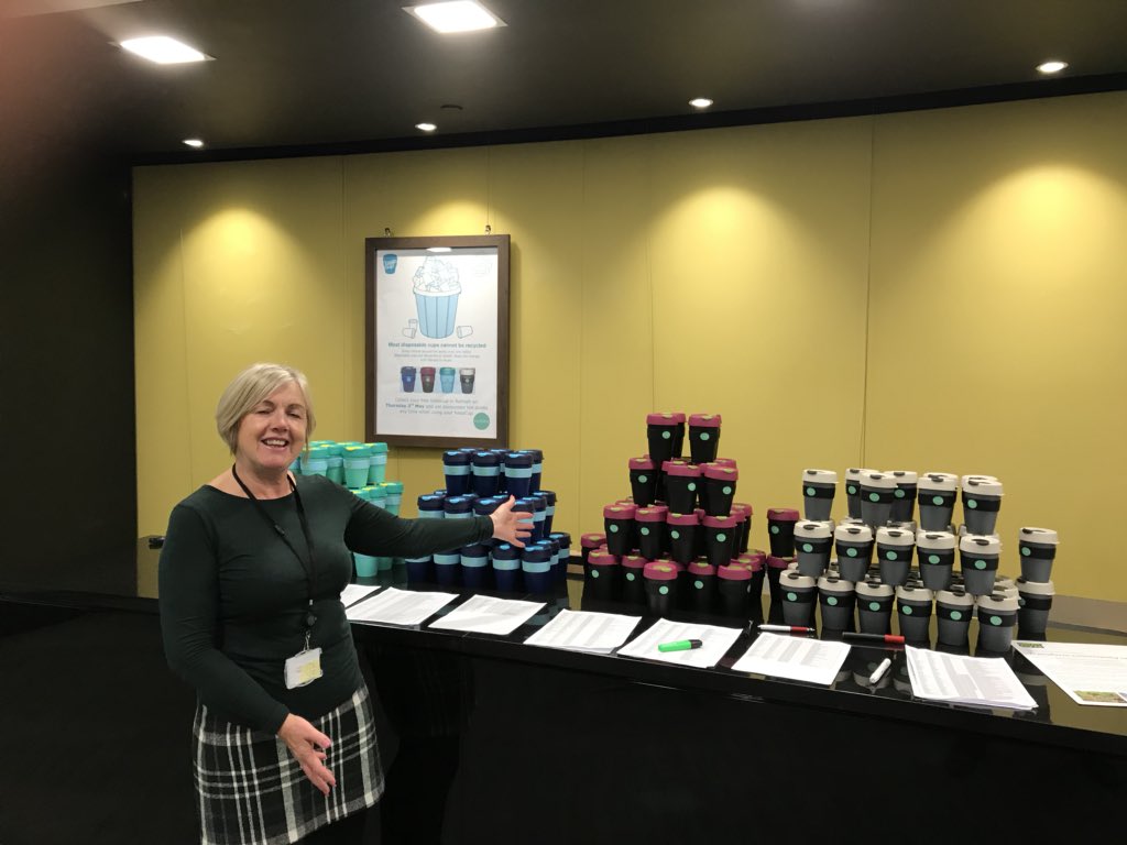 Refresh1FC's tweet image. The big keepcup give away at Refresh. Down with disposables