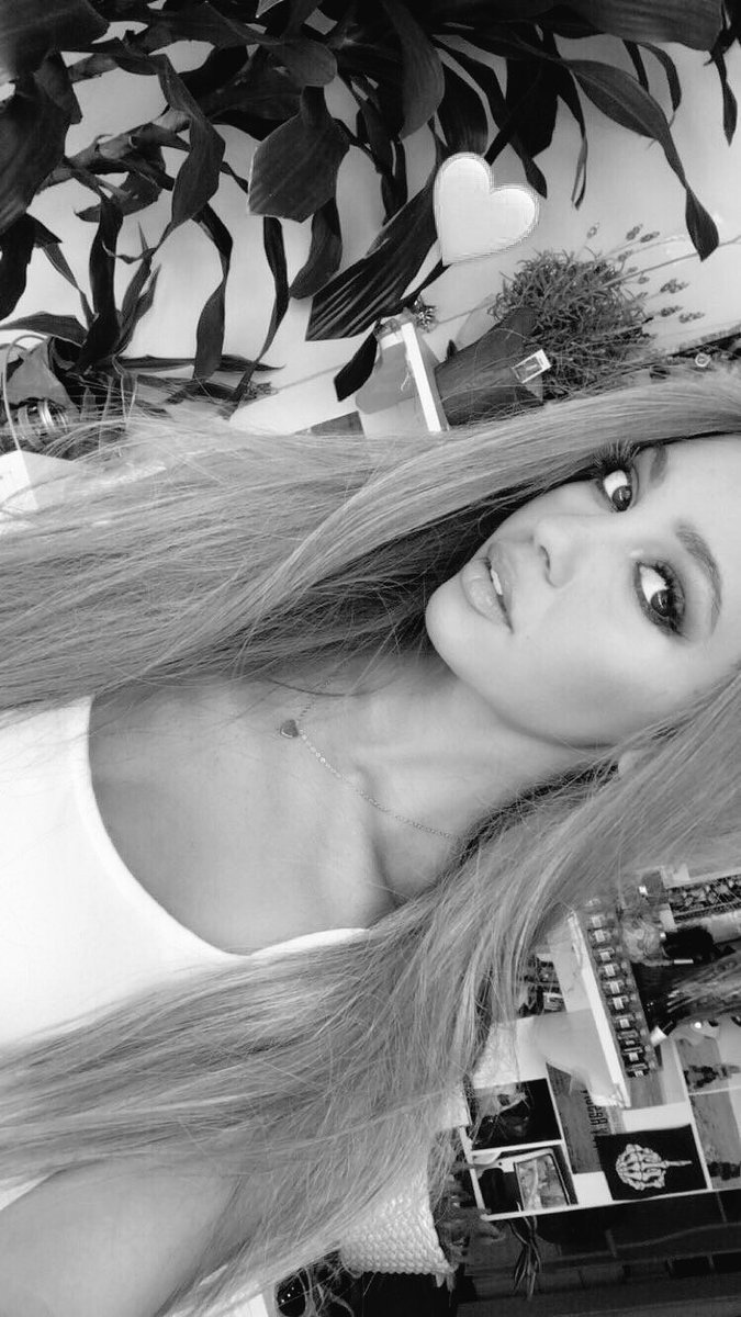 vanessamsource's tweet image. 