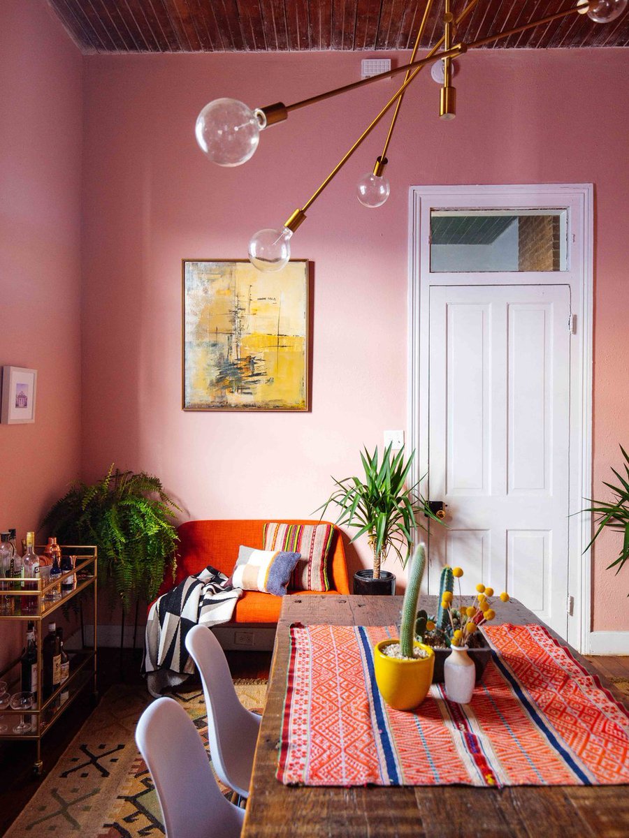 RF_Int's tweet photo. TGIF 🙌 We love this vibrant pink dining space! Would you be brave enough to use this shade in your home? https://t.co/UfFXQ4bwfS