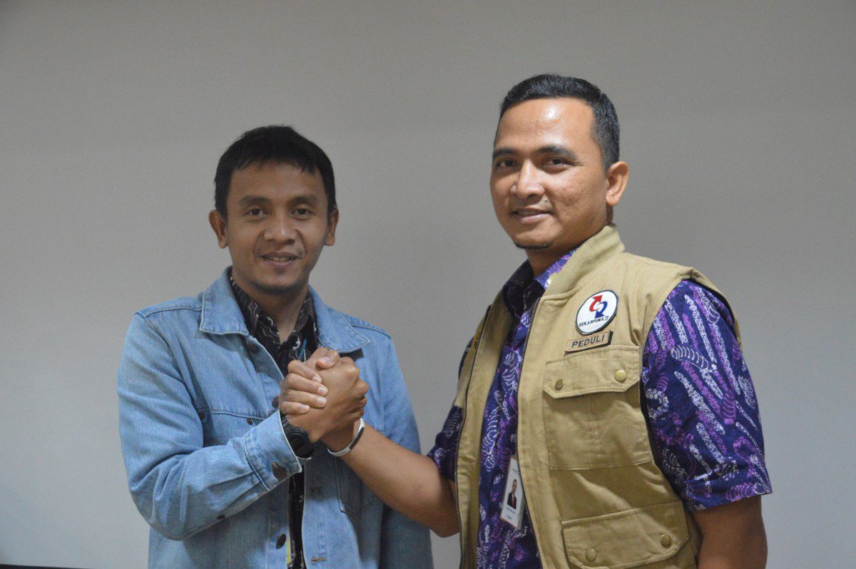 dpc_bsh's tweet photo. Roadshow #4 dan Kunker DPP Sekarpura 2 sudah terlaksana hari ini Konco - konco. banyak sekali informasi yang disampaikan oleh Ketum DPP kita @rs4putra Mari kita kawal dan dukung semua program yang akan dilakukan. SEKARPURA 2 JAYA!! JAYA!! JAYA!!
#dpcbsh
#sekarpura2
#dpcsp2bsh https://t.co/yObu6ZPmf8