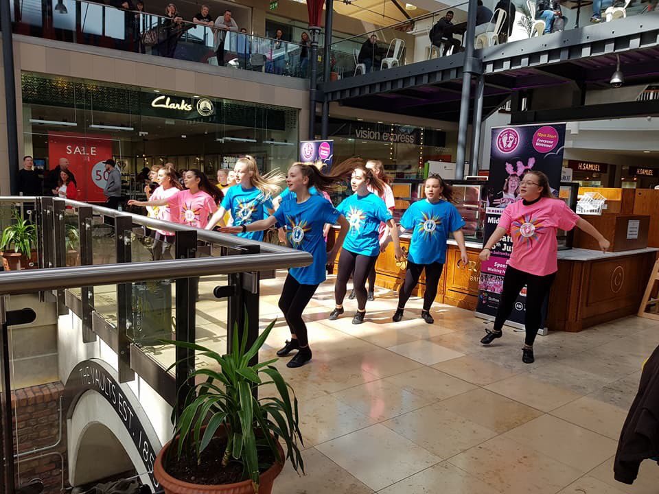 tdsbolton's tweet image. Last weekend our senior students supported the @boltonhospice in advertising their #Midnightmemorywalk by performing in Bolton @Market_PlaceSC Professionalism and polite manner to all.  Well done guys! 👏🏼❤️