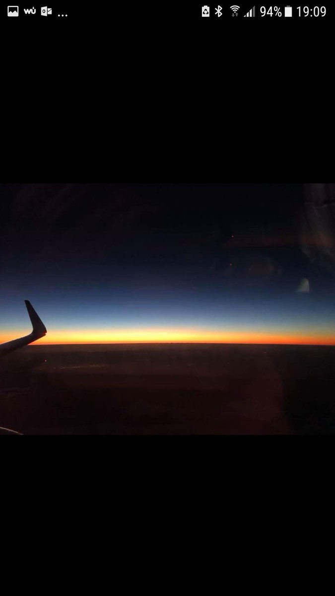 Good evening.  Shots from a Facebook friend - wow.  <a href="/WeatherWatchNZ/">WeatherWatch.co.nz</a>