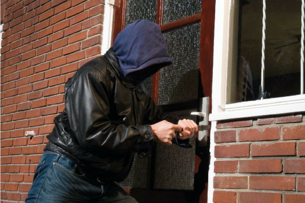angel_secure's tweet photo. A monitored #Sutton #Homes #IntruderAlarm system can protect you and your belongings. Find out how a #MonitoredSecuritySystem works in Home Monitored Security System Basics @ https://t.co/mrTvZMvuaR Contact us today for a FREE design and quotation to #KeepYouSafeAndSecure https://t.co/Z2s44ItYHw