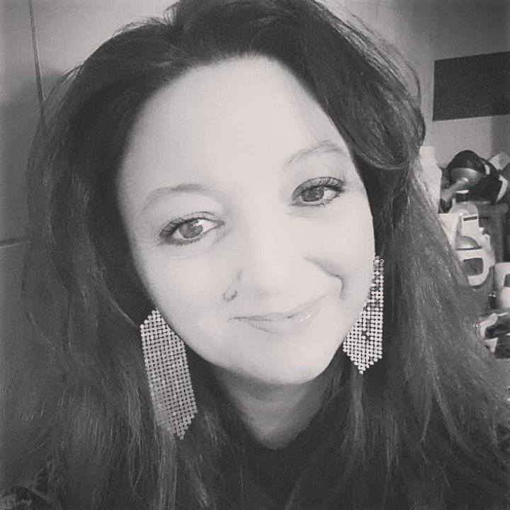 liseth57's tweet image. Mon mascara chouchou 😍
Très bonne journée à tous !!!!!!
#mascara #regard #yeux #bonnejournee