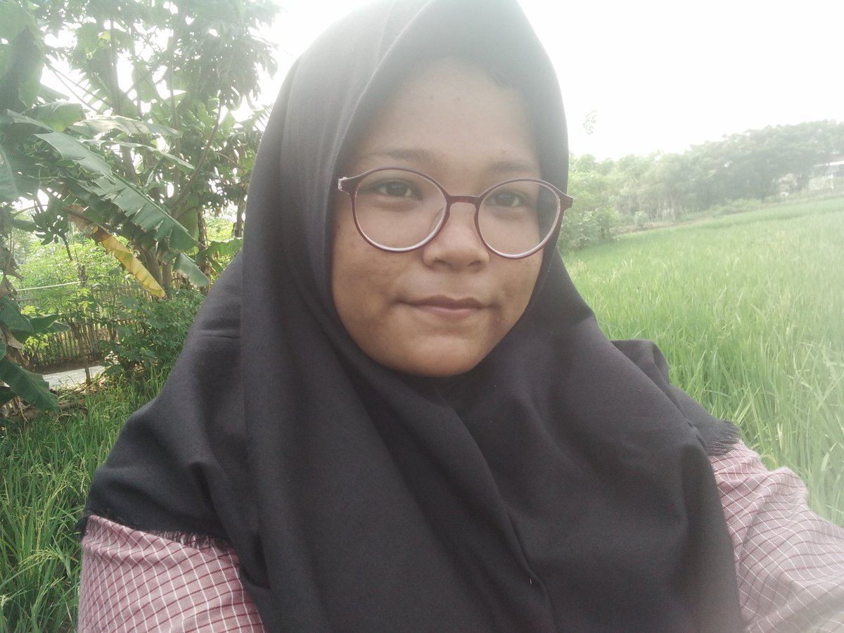 Eva_evaa92's tweet photo. Jagalah sawah ini dari orang2 yg suka ngerusakin buat bikin perum 🙏😞 https://t.co/hpEhvNKY3y