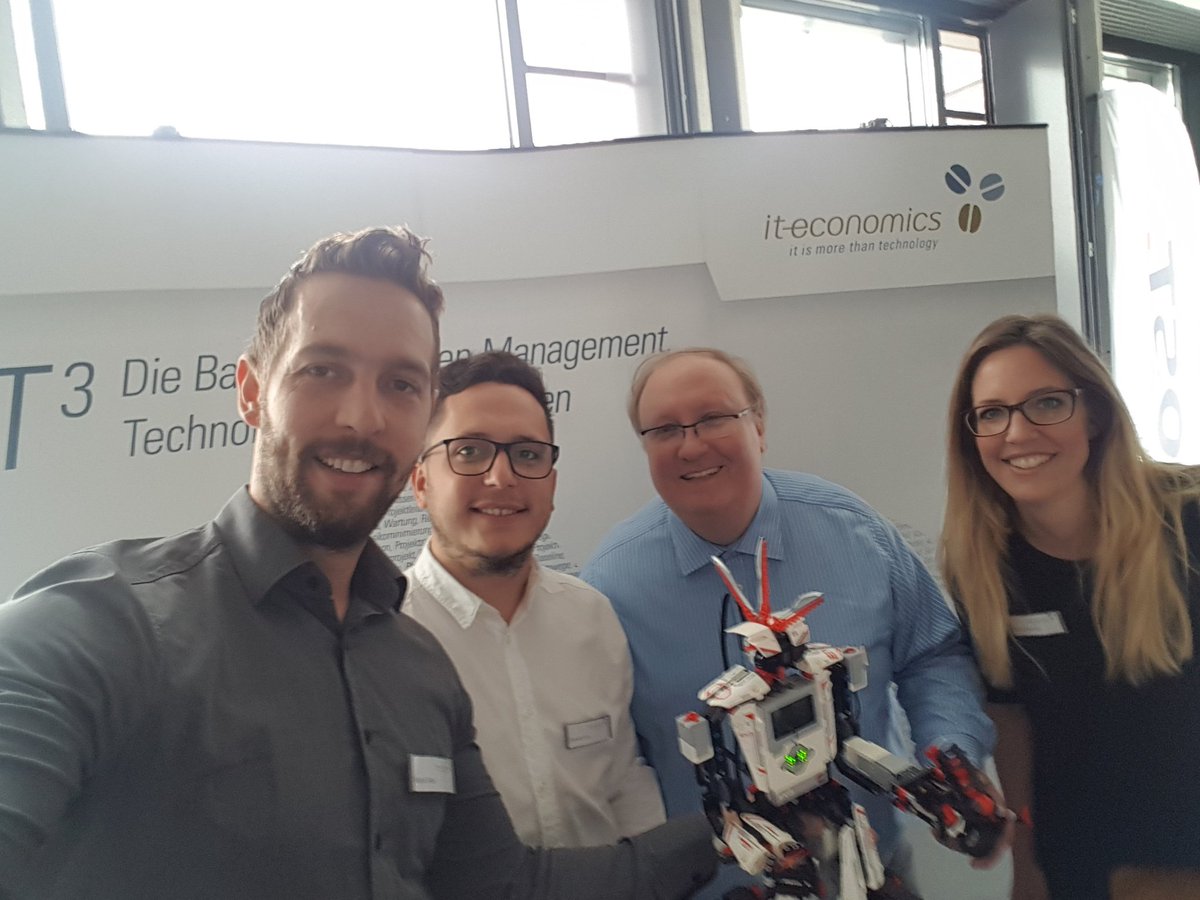 matusmala's tweet photo. @iteconomics at #Pyramid2018 auf der @HS_Augsburg. https://t.co/zfxmPPB3Yc