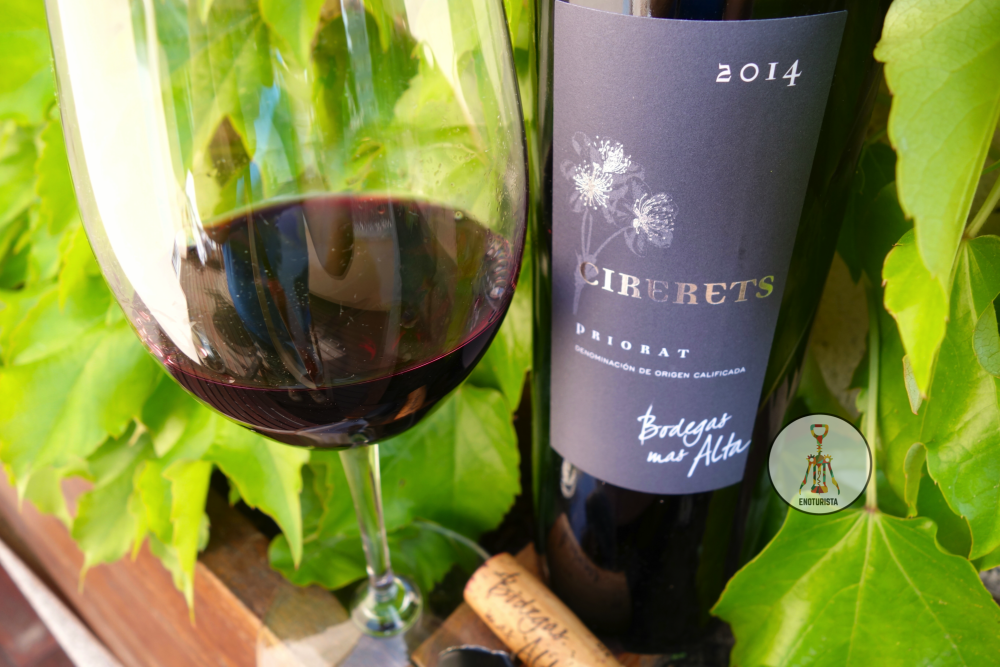 Cada glop d'aquest negre és com beure't el Priorat!
▶️enoturista.cat/2018/05/04/cir…
<a href="/Mas_Alta/">Mas Alta</a> 
<a href="/doqpriorat/">DOQ Priorat</a> 
<a href="/firadelvifalset/">Fira del Vi de Falset</a>