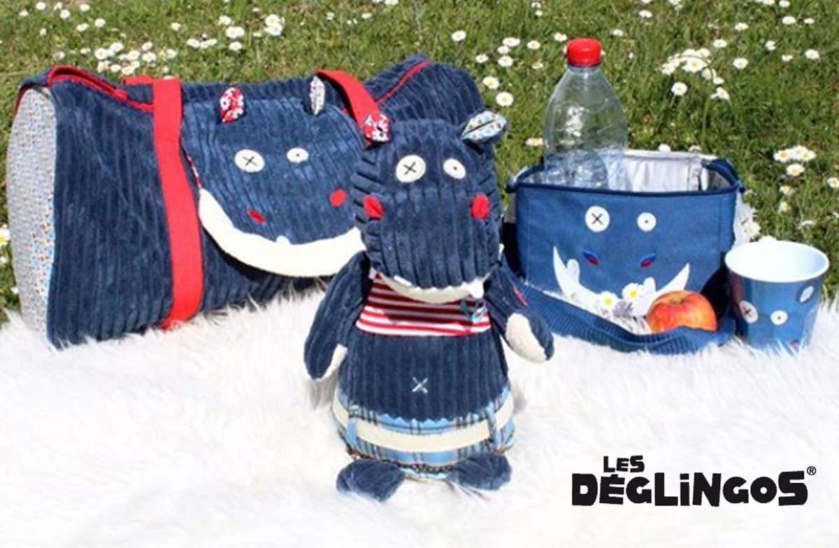 deglingosES's tweet photo. ¡Sííííí, por fin! 😁 Con estos maravillosos días de primavera... ¿a quién no le apetece hacer actividades al aire libre? 🌻🦏☀ #familiahippipos #hippipos https://t.co/d8gSJHICy0