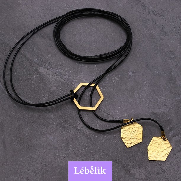 Lebelik's tweet photo. This small chocker by Albi is inspired by honeycombs 🐝
Get it here ➡️ https://t.co/LlkkbBr71T https://t.co/CCHbrDetJ9