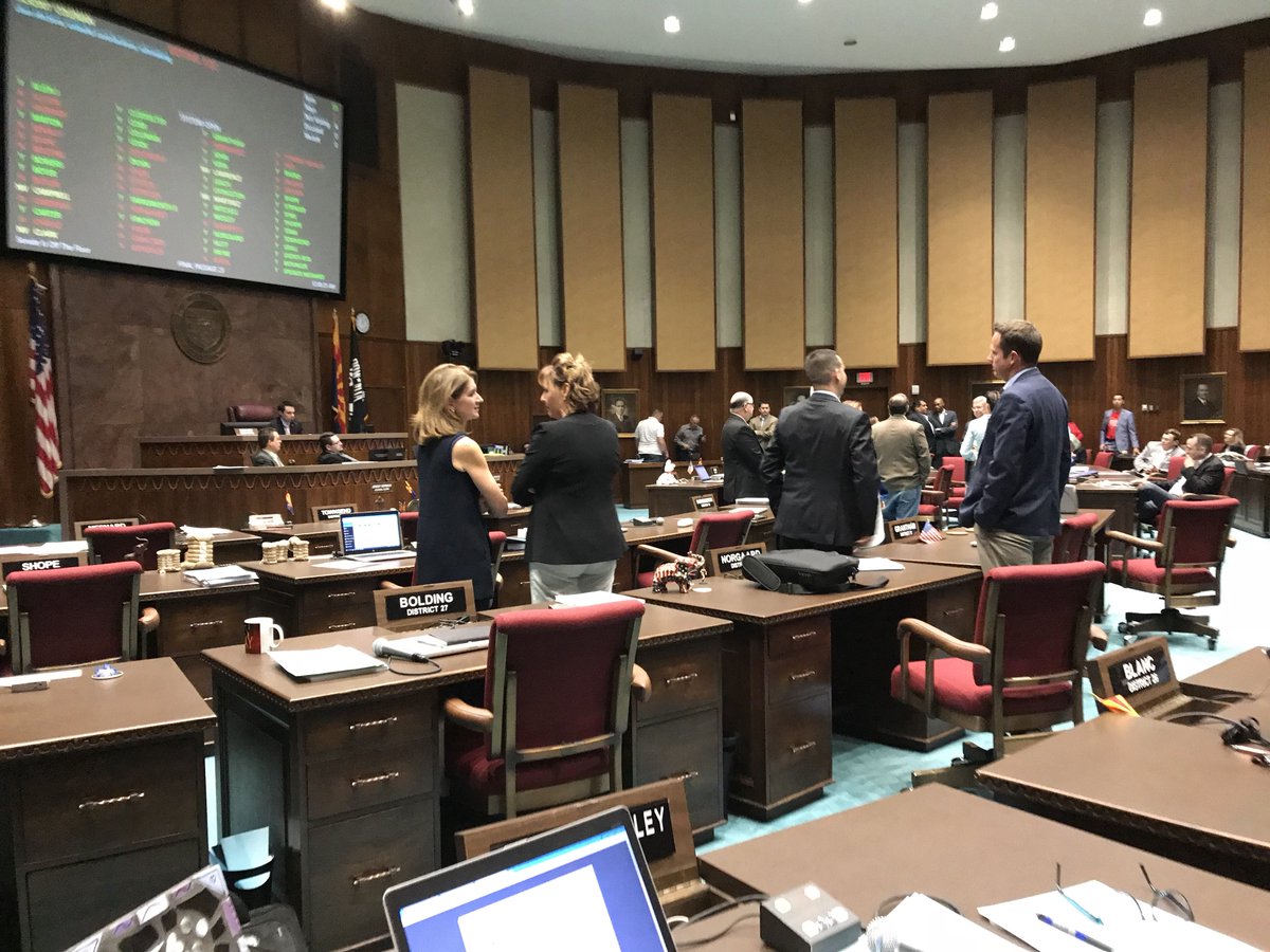 P2Hannley's tweet photo. #AZHouse #Republicans congratulate themselves as they vote to kill #CleanElections. #HCR2007 would put Clean Elections under @dougducey! Members were awake for 40 hrs when @JDMesnard brought it up for a vote as last bill of 53rd Session. @AZHouseDems @AthenaSalman @IselaBlancAZ https://t.co/aX6O75EX4t