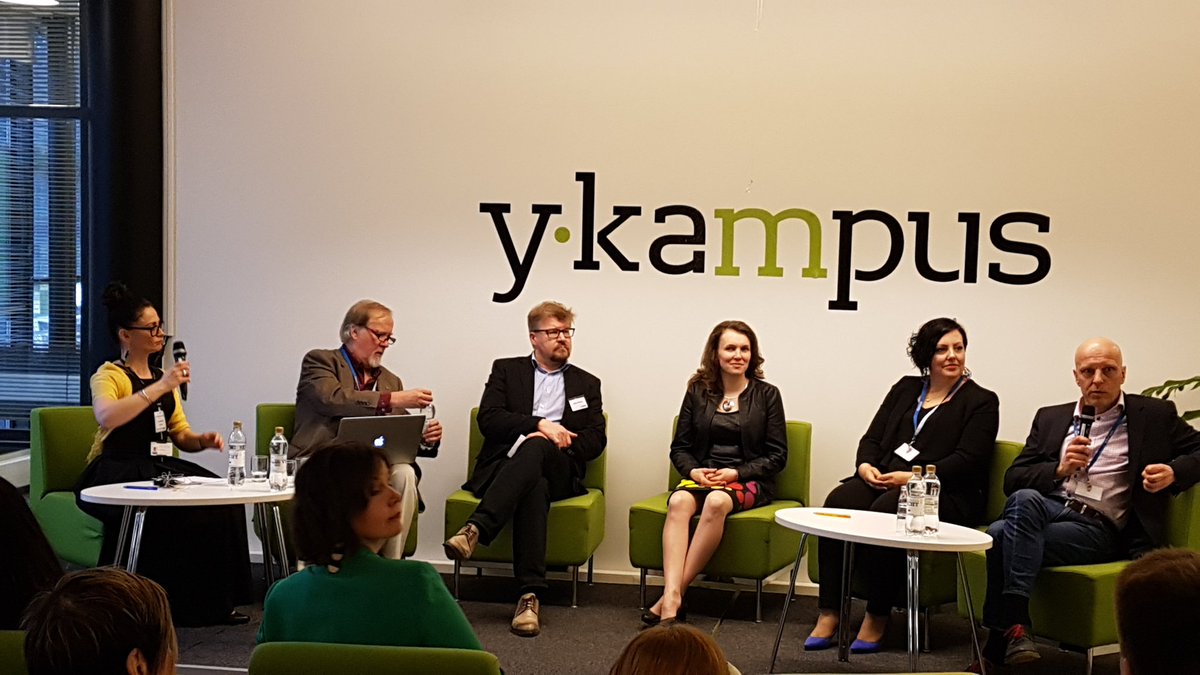 KoppaLeena's tweet photo. Nykyinen #yrittäjyys hype, jossa haetaan ns. powerpoint idealla sijoittajaa kantamaan yrittäjyyden riskin niin se ei ole yrittäjyyttä. @tottisalko #yfoorumi #y_kampus #startuphype https://t.co/M1F75u9BOm