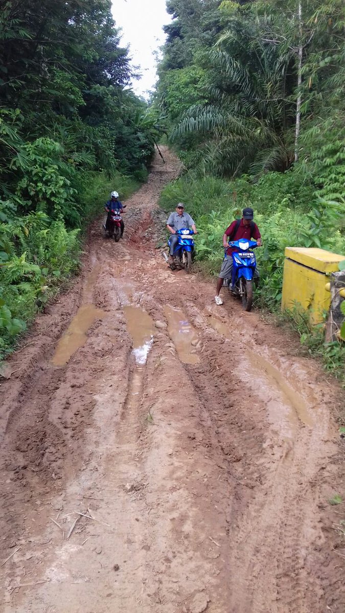 MasSupar1's tweet photo. PLD adalah pertahanan Pertama dan ujung tombak dalam menfasilitasi Masyarakat Dan Pemerintah Desa dalam mengelola Dana Desa
#TerimaKasihPLD
#TPPIndonesia
#TPPIKaur

@jokowi 
@EkoSandjojo 
@anwsanusi 
@taufikmadjid71 
@fachrilabalado 
@tppindonesia https://t.co/xA9pYUB63B