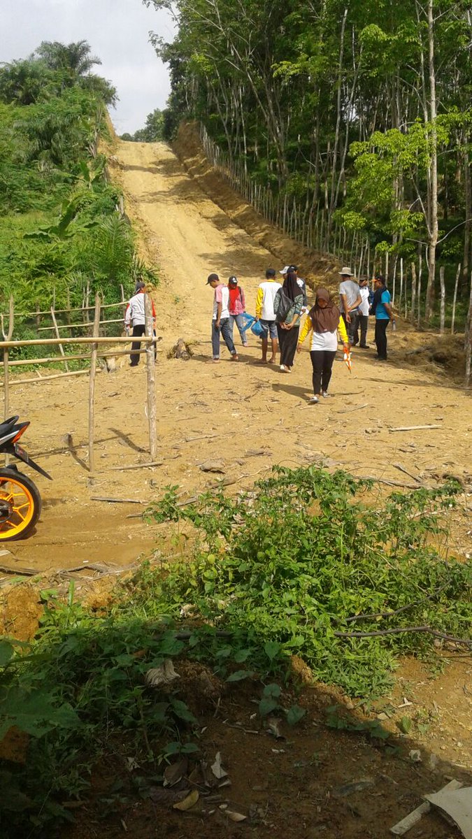 MasSupar1's tweet photo. PLD adalah pertahanan Pertama dan ujung tombak dalam menfasilitasi Masyarakat Dan Pemerintah Desa dalam mengelola Dana Desa
#TerimaKasihPLD
#TPPIndonesia
#TPPIKaur

@jokowi 
@EkoSandjojo 
@anwsanusi 
@taufikmadjid71 
@fachrilabalado 
@tppindonesia https://t.co/xA9pYUB63B
