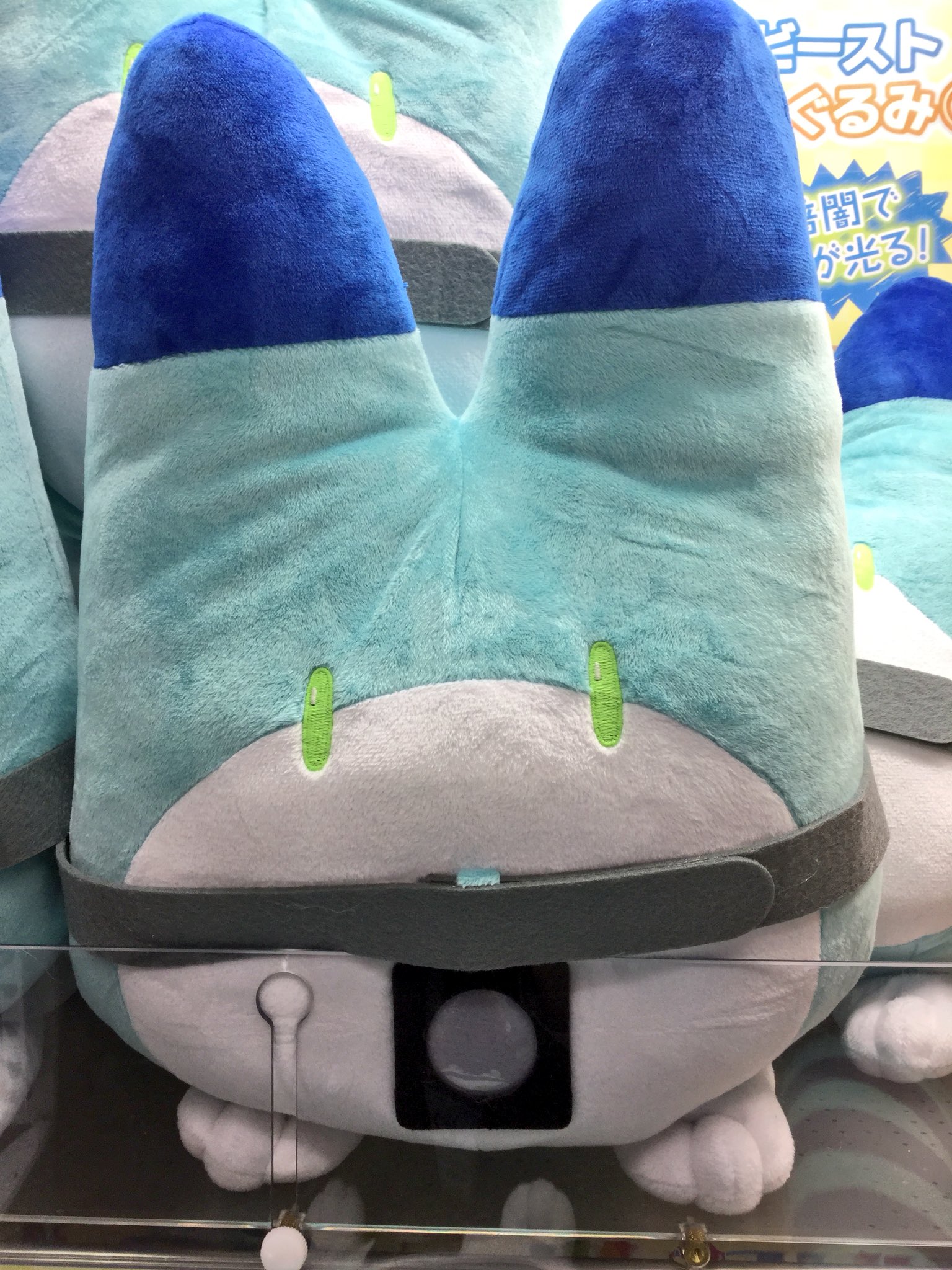 Gigo 川口 プライズ新景品情報 ファンの皆さまお待たせ致しました けものフレンズ ラッキービーストbigぬいぐるみ2 けものフレンズ メガジャンボ寝そべりぬいぐるみ キタキツネ 投入中です O O ラッキービーストは暗闇で目が光る